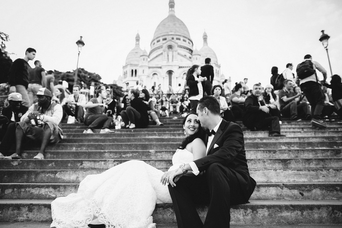 bride and groom on Paris steps