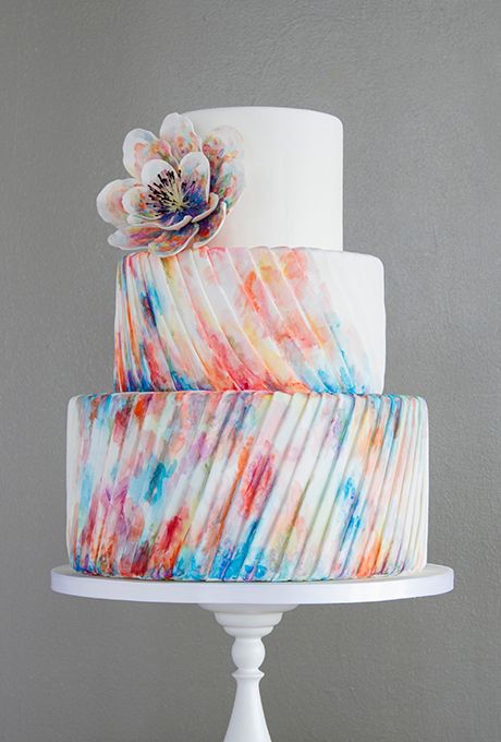 pleated cake