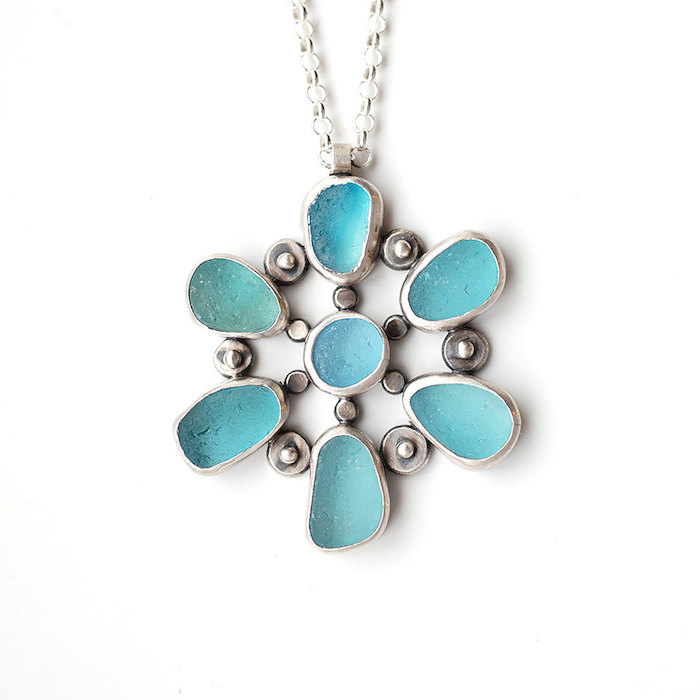 10 Stunning Sea Glass Jewelry Finds   Seaglass Necklace Circle 