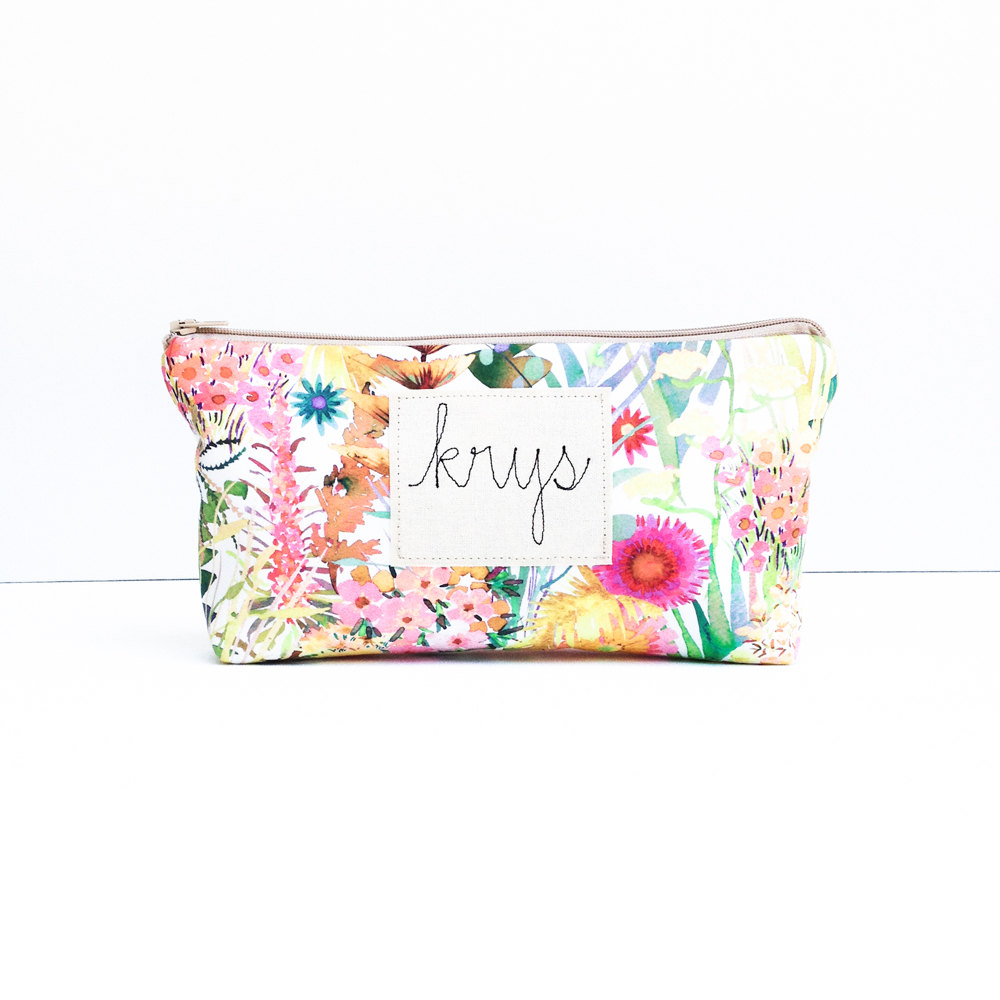 10 Makeup Bags for your Bridesmaids