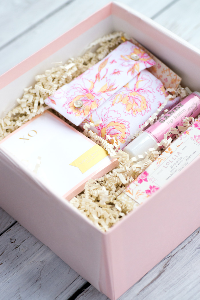 Gorgeous Gift Boxes for Your Bridesmaids | Intimate Weddings - Small ...