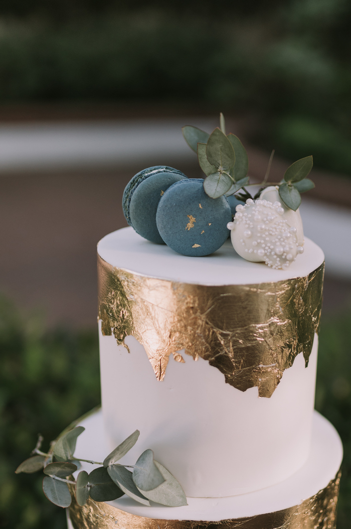 Modern Styled Shoot with a Classic Twist