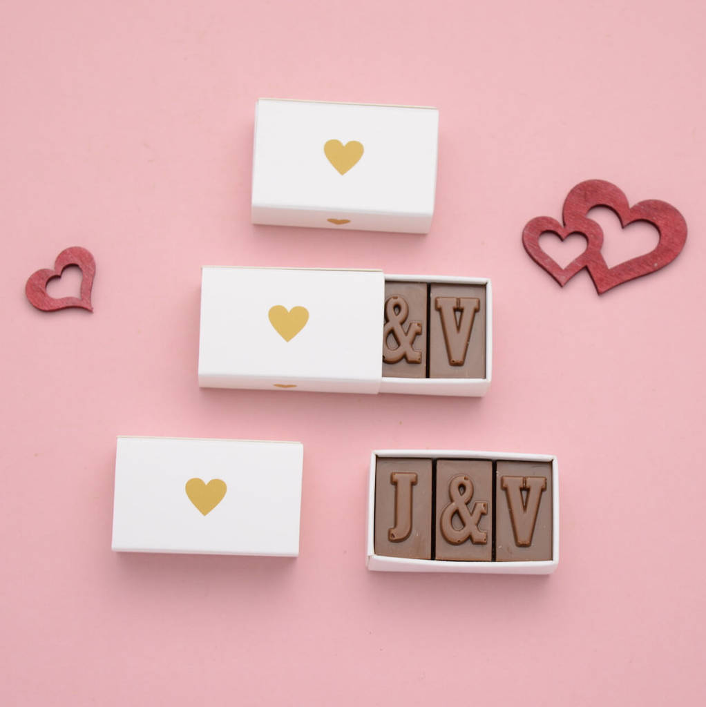 8 Decadent Chocolate Wedding Favors