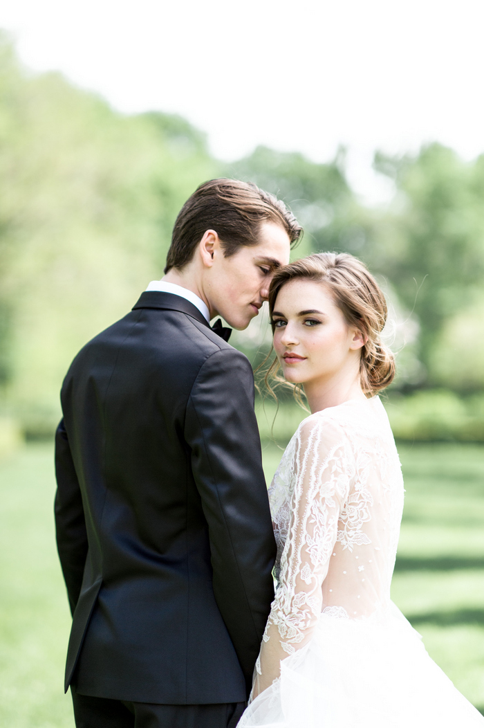 Elegant Graydon Hall Manor Styled Shoot