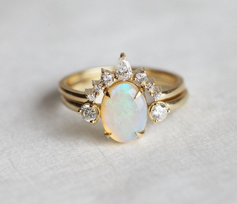 8 Opal Engagement Rings We’re Crushing On