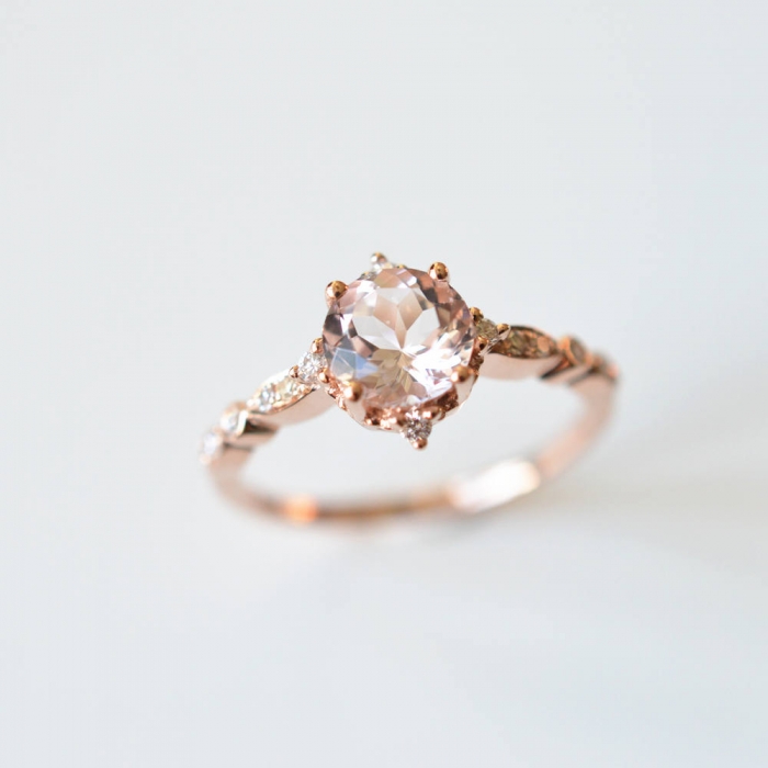 8 Breathtaking Engagement Rings From Etsy